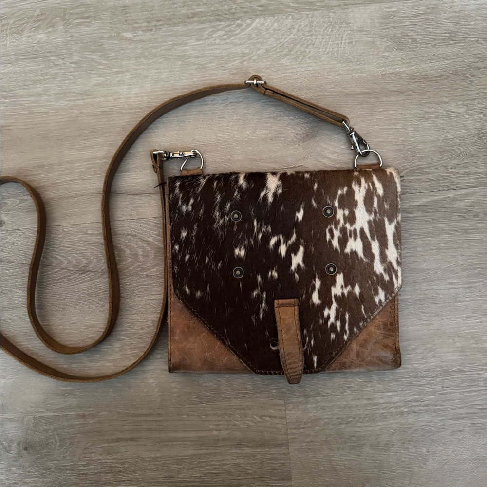 The Longhorn Pouch Mini